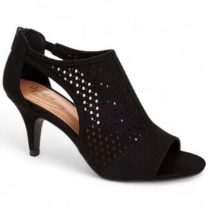 Style & Co Helaine Perforated Cutout Dress Sandals Black Heel Size 8